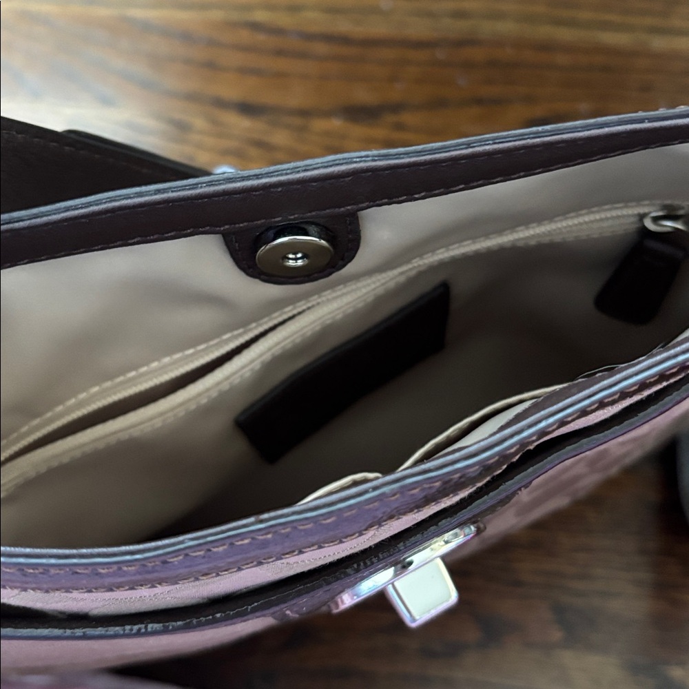 EUC Coach Tan and Brown Signature Shoulder Bag - Picture 5 of 5